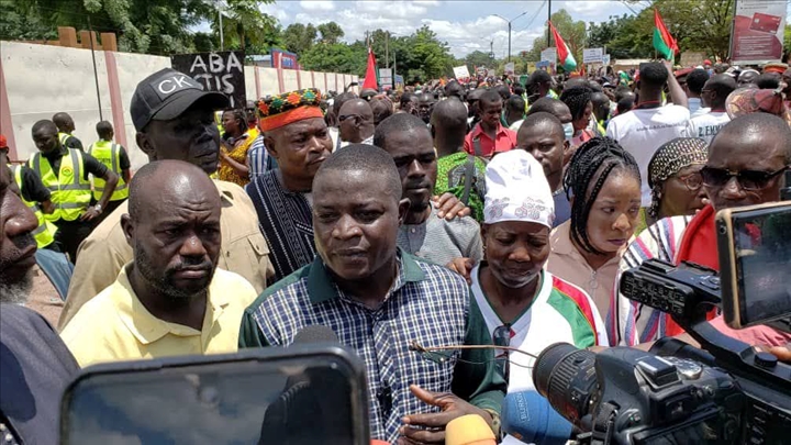 Le mouvement ``La Veille Citpoyenne`` veut remplir la place de la Rvolution, ce mercredi, pour traduire le soutien des Burkinab  leurs dirigeants de la Transition