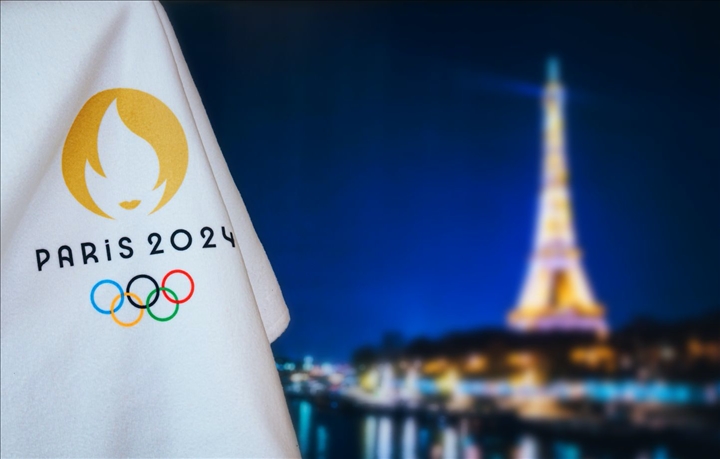 Jeux Olympiques de Paris 2024: la flamme olympique allume depuis la Grce ce mardi