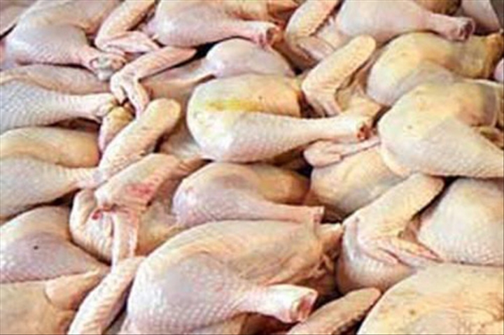 Burkina : un important lot de poulets de chair avaris incinrs